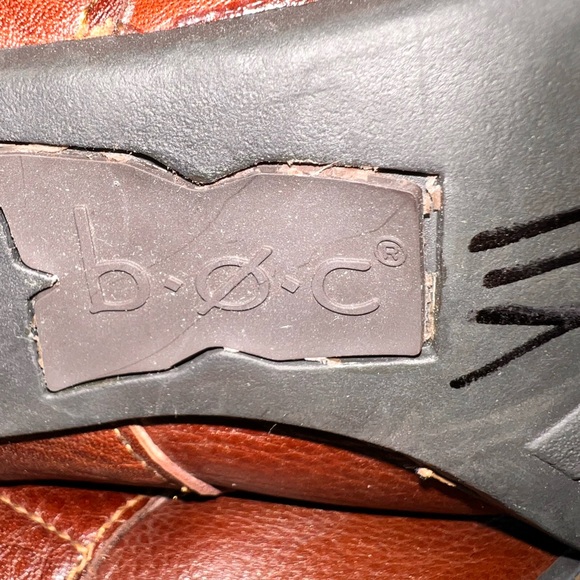 B. O. C. size EU 40.5 reddish brown leather boots, 3” heel, excellent condition - Picture 8 of 11